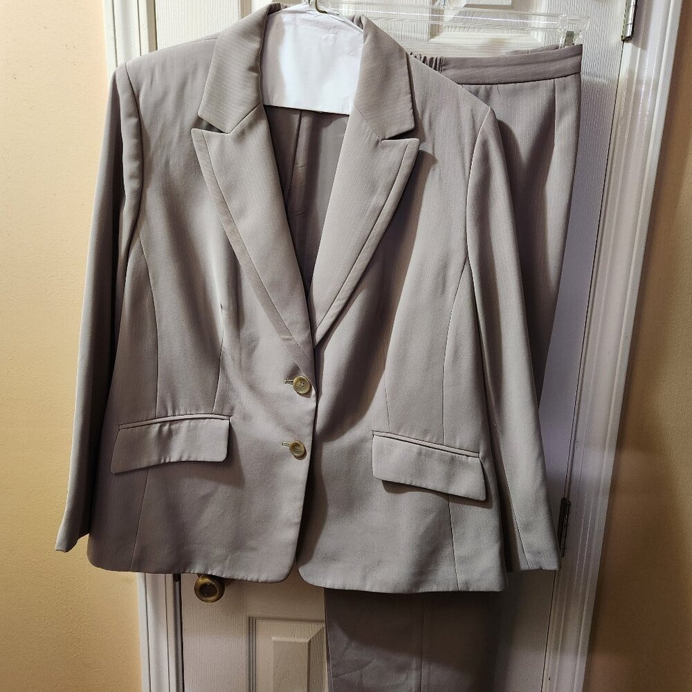 Jones New York Pant Suit - Size 20W